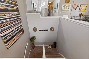 2710 W Haddon Ave, Chicago, IL 60622 - Photo 8