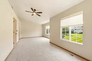 2051 Village View Dr, Yorkville, IL 60560 - Photo 10