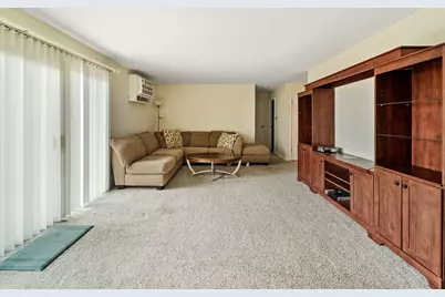 9520 S Mayfield Avenue #N204, Oak Lawn, IL 60453 - Photo 6