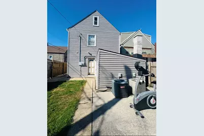 3339 S Artesian Avenue, Chicago, IL 60608 - Photo 16