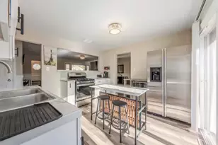 828 Exmoor Rd, Olympia Fields, IL 60461 - Photo 6