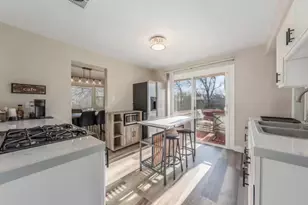 828 Exmoor Rd, Olympia Fields, IL 60461 - Photo 4