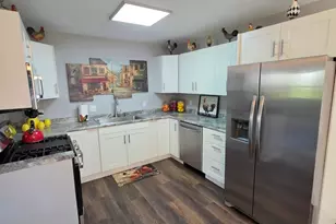 2059 Robert St, Aurora, IL 60506 - Photo 6
