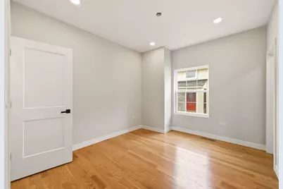 201 N Bierman Avenue, Villa Park, IL 60181 - Photo 4
