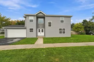 201 N Bierman Ave, Villa Park, IL 60181 - Photo 1