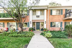 711 E Falcon Dr, Arlington Heights, IL 60005 - Photo 1