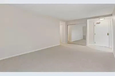 [Address not provided], Willowbrook, IL 60527 - Photo 10