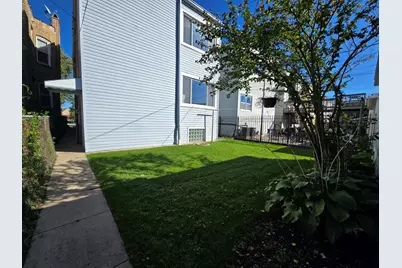 876 N Sacramento Boulevard #1, Chicago, IL 60622 - Photo 16