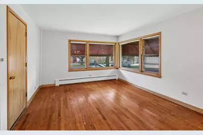 6046 W Miami Avenue, Chicago, IL 60646 - Photo 20