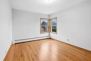 6046 W Miami Ave, Chicago, IL 60646 - Photo 10