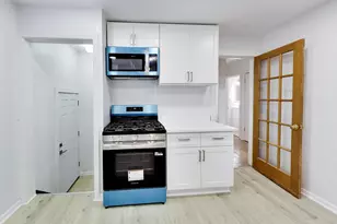 5142 Jarlath Ave, Skokie, IL 60077 - Photo 10