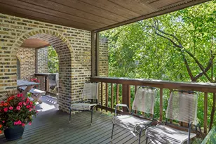8607 W 93rd Pl, Hickory Hills, IL 60457 - Photo 12
