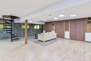 8607 W 93rd Pl, Hickory Hills, IL 60457 - Photo 26