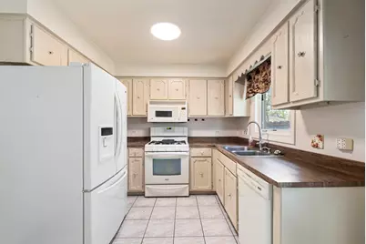 16632 Leslie Drive, Orland Hills, IL 60487 - Photo 4