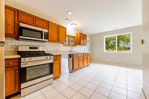 19 Povalish Ct, Lemont, IL 60439 - Photo 6