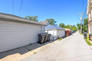 10335 S Hoxie Ave, Chicago, IL 60617 - Photo 26