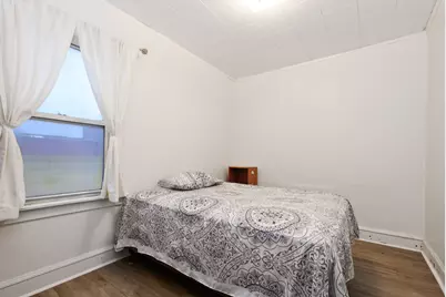 10335 S Hoxie Avenue, Chicago, IL 60617 - Photo 16