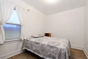 10335 S Hoxie Ave, Chicago, IL 60617 - Photo 16