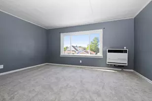10335 S Hoxie Ave, Chicago, IL 60617 - Photo 4