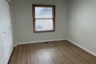 2811 N Harvard Ave, Arlington Heights, IL 60004 - Photo 8