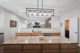 305 Torrington Dr, Bloomingdale, IL 60108 - Photo 14