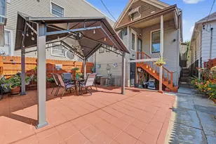 10414 S Ewing Ave, Chicago, IL 60617 - Photo 18