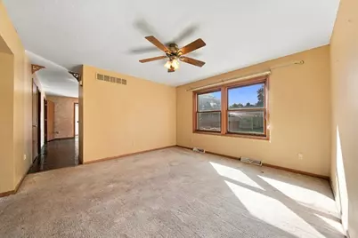 147 W Hubbard Street, Amboy, IL 61310 - Photo 16