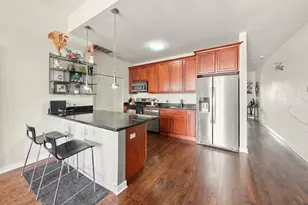 2510 W Irving Park Rd, Chicago, IL 60618 - Photo 6