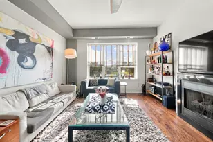 2510 W Irving Park Rd, Chicago, IL 60618 - Photo 10