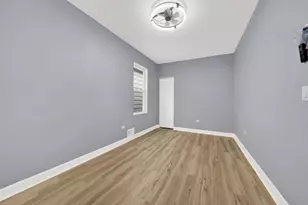 7140 S Winchester Ave, Chicago, IL 60636 - Photo 8
