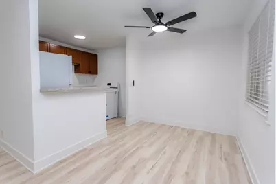 2406 Algonquin Road #4, Rolling Meadows, IL 60008 - Photo 6