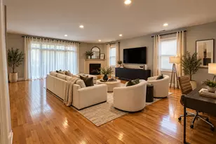 [Address not provided], Chicago, IL 60653 - Photo 2