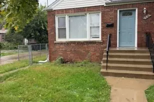 510 W 128th Pl, Chicago, IL 60628 - Photo 2