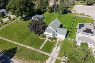 406 E Cherry St, Chatsworth, IL 60921 - Photo 30