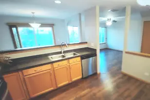 32457 N Rushmore Ave, Lakemoor, IL 60051 - Photo 6