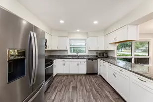 1501 W Talcott Rd, Park Ridge, IL 60068 - Photo 10