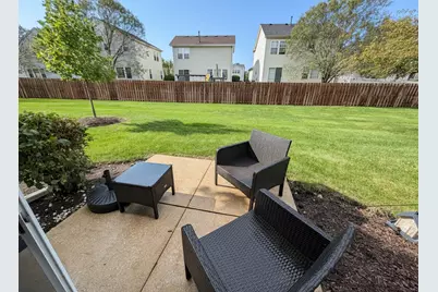 16334 Crescent Lake Drive, Crest Hill, IL 60403 - Photo 10