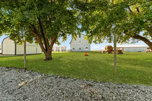 1799 E 8th Rd, Tonica, IL 61370 - Photo 46