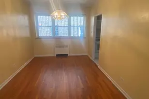 2637 W Fitch Ave, Chicago, IL 60645 - Photo 8
