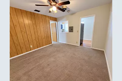 117 S Main Street #B, Algonquin, IL 60102 - Photo 2