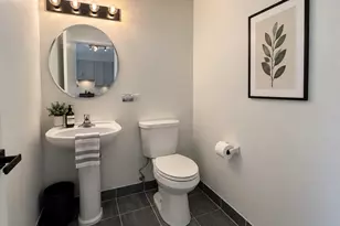 21 W Chestnut St, Chicago, IL 60611 - Photo 8