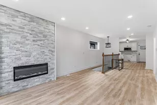 [Address not provided], Chicago, IL 60628 - Photo 4