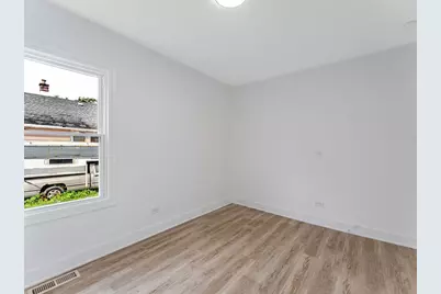 [Address not provided], Chicago, IL 60628 - Photo 16