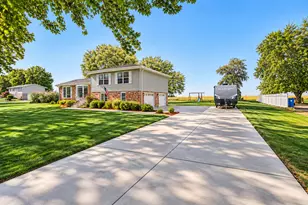 114 Eugene St, Towanda, IL 61776 - Photo 26