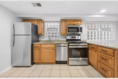 1510 W Addison Street #G, Chicago, IL 60613 - Photo 8