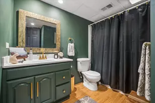 2103 Olde Mill Ln, McHenry, IL 60050 - Photo 20