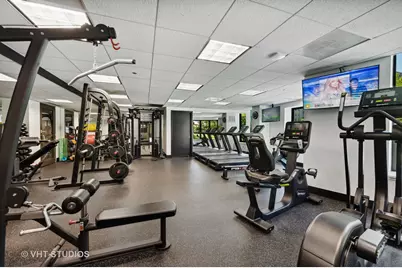 400 N Lasalle Street #3305, Chicago, IL 60654 - Photo 22