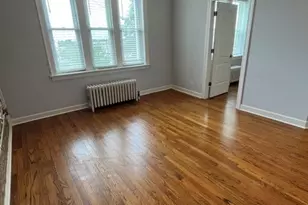 2840 W Addison St, Chicago, IL 60618 - Photo 8
