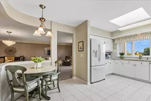 710 Creekside Dr, Mount Prospect, IL 60056 - Photo 10