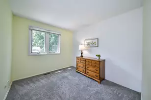 2287 Durham Dr, Wheaton, IL 60189 - Photo 12